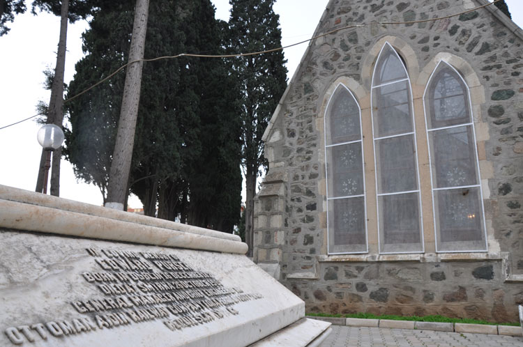 Izmirli Baptistlerin 170 Yillik Kilisesi Izmir Dergisi Yasasin Dergicilik